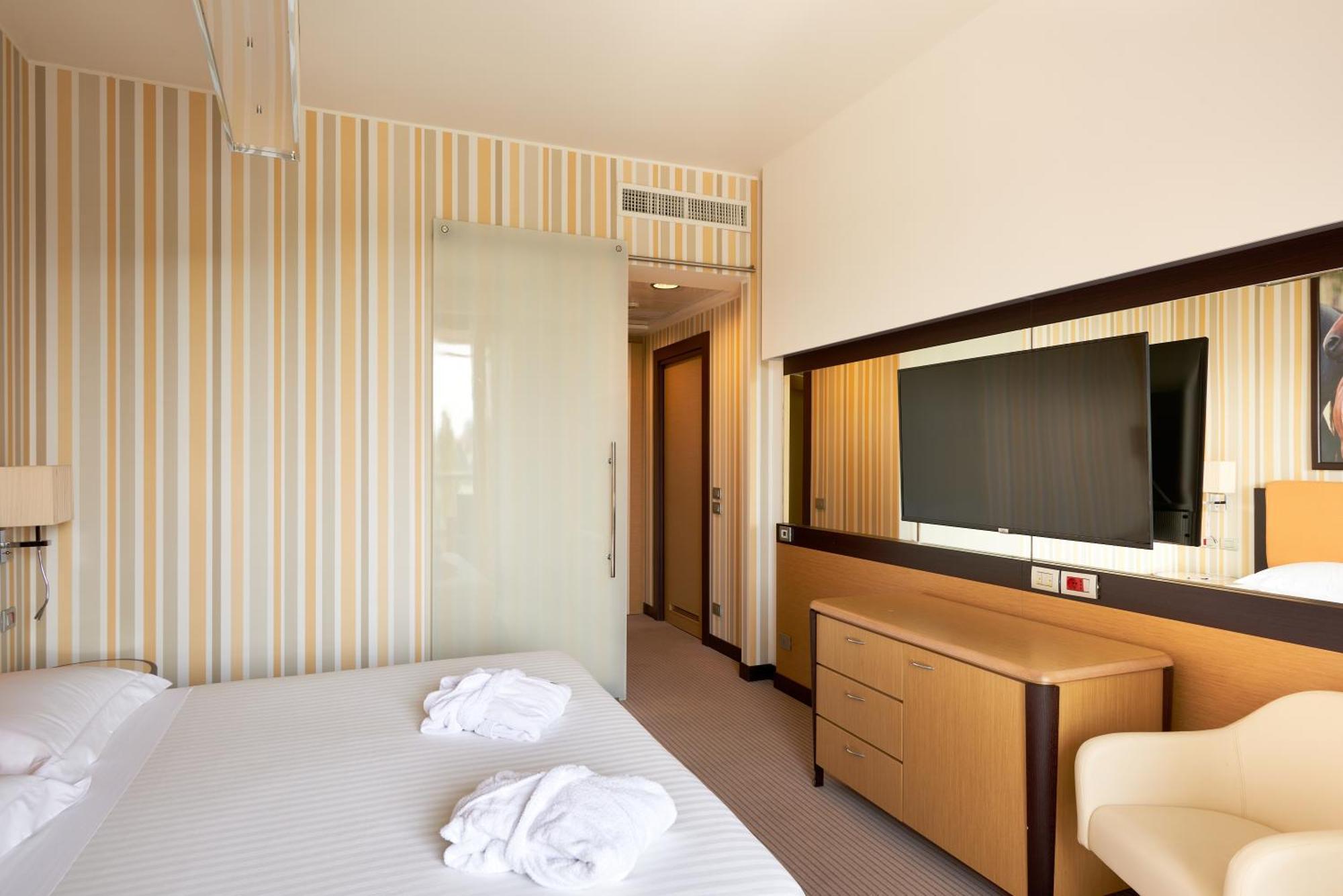 Unahotels Hotel
