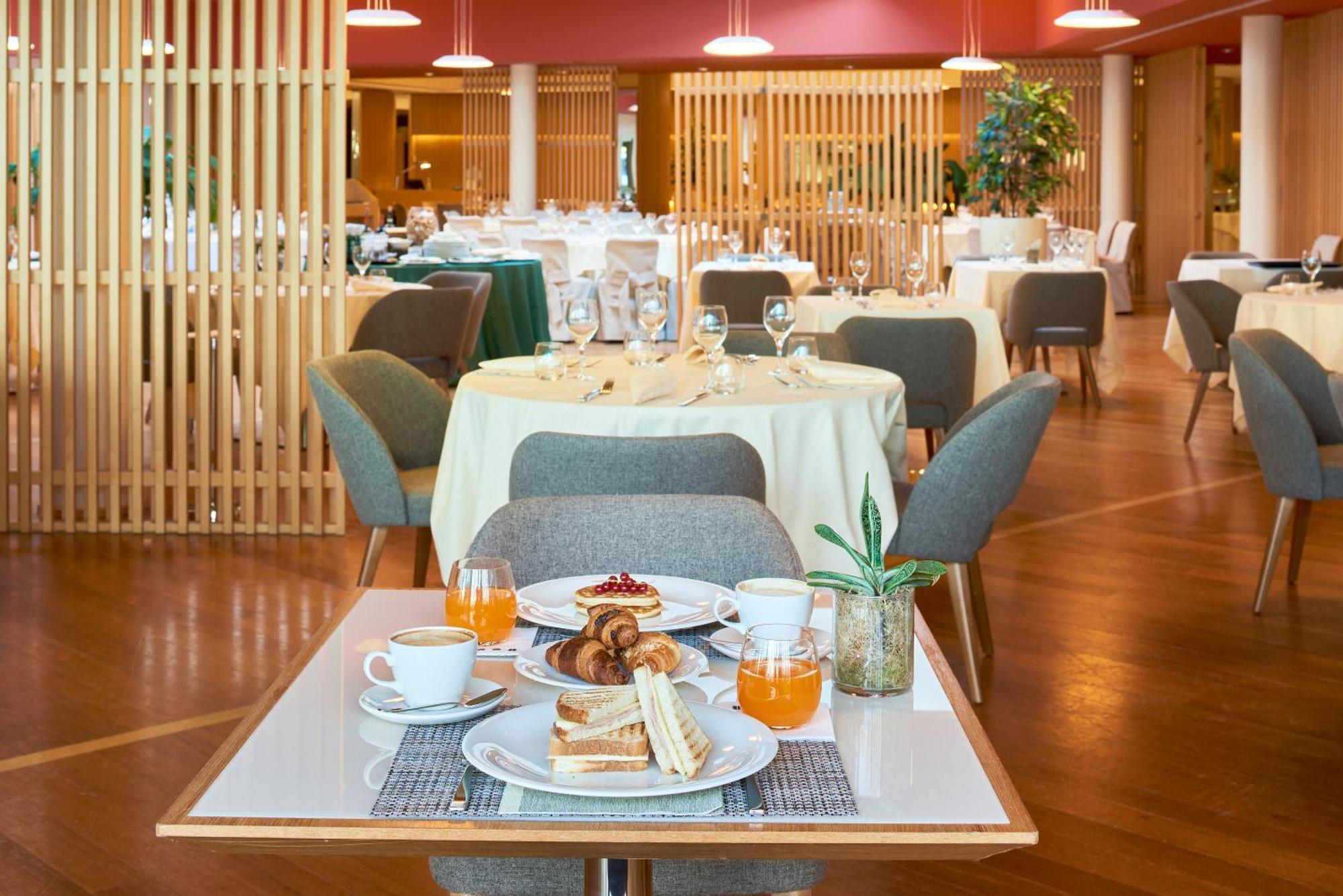 Unahotels 4* Varese