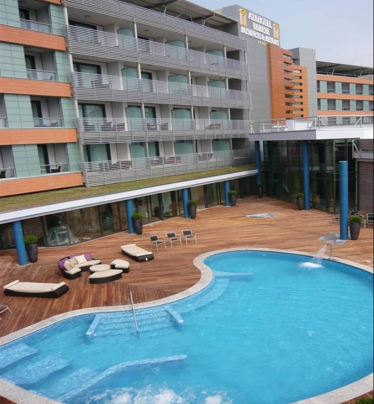 Unahotels Hotel