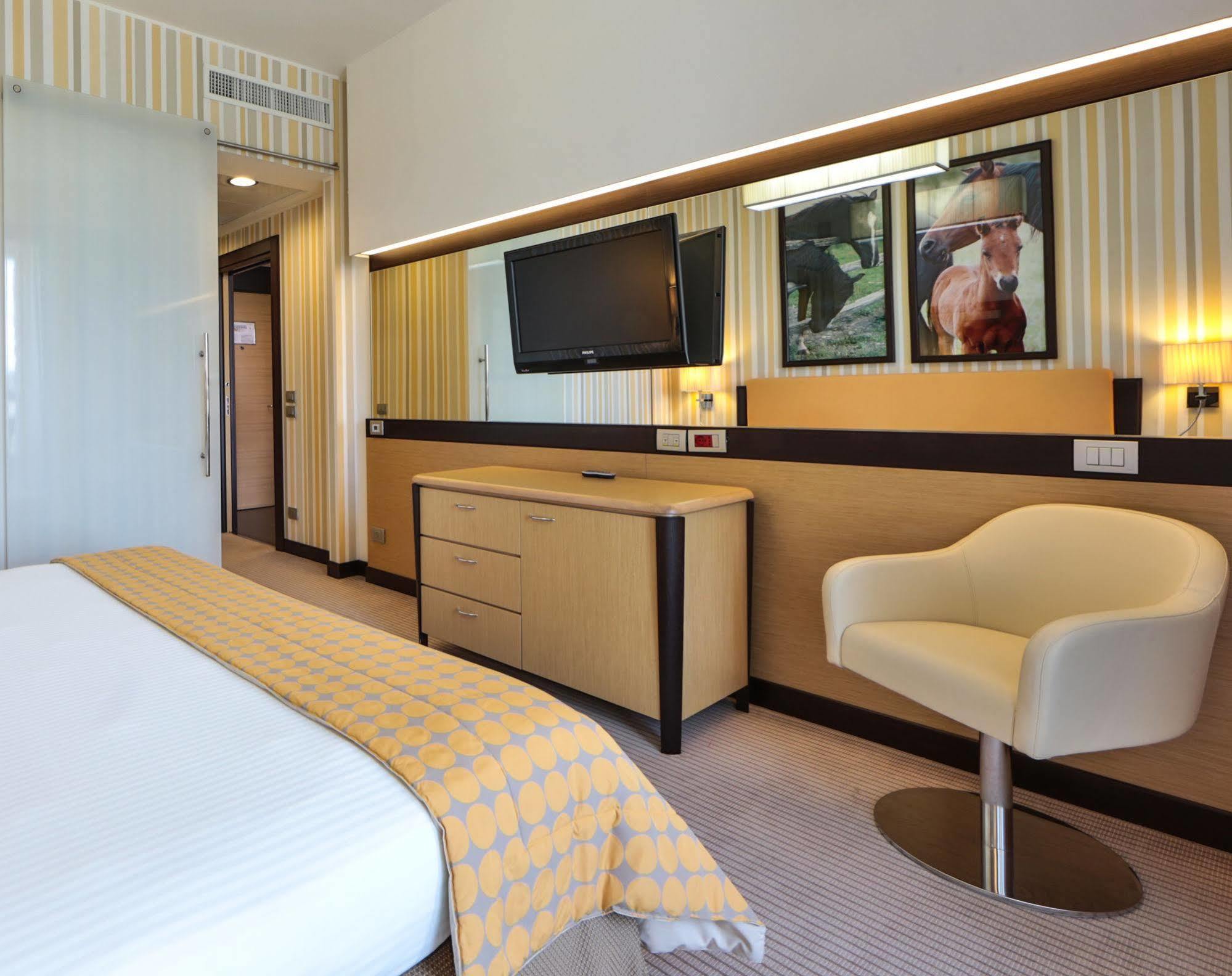 Unahotels 4*